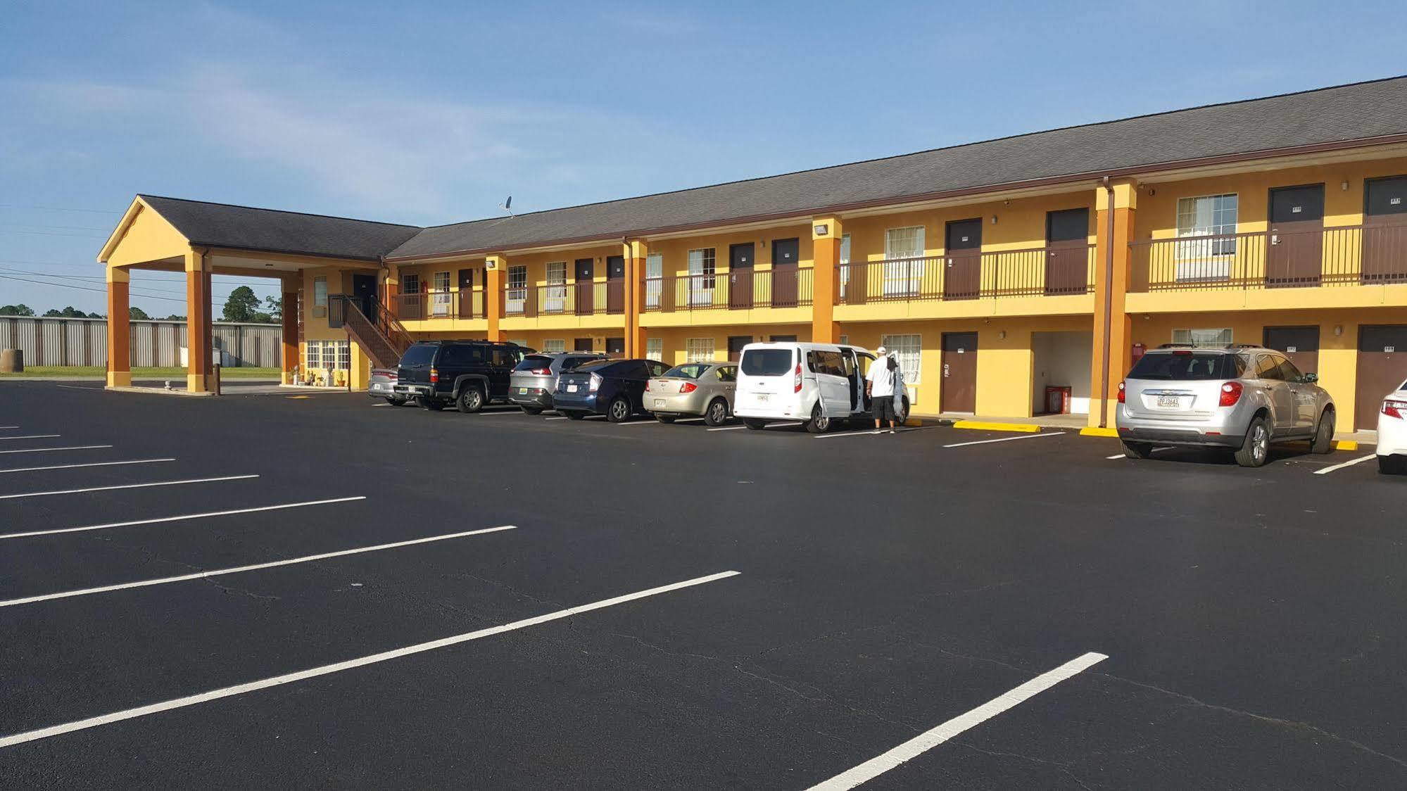 Executive Inn Pelham Exterior photo
