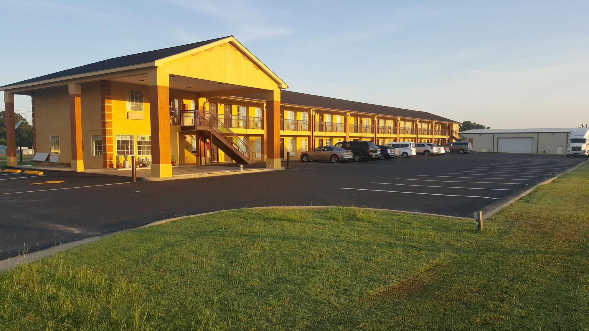 Executive Inn Pelham Exterior photo